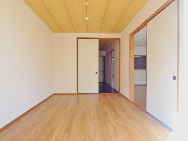 末田アパートのその他