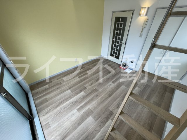 レオパレス若草の内装