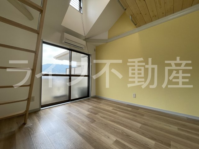 レオパレス若草の内装