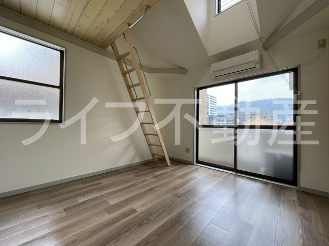 レオパレス若草の居間・リビング