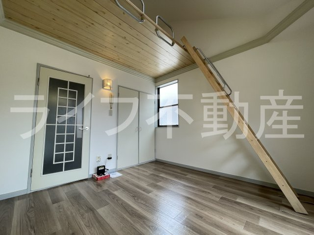 レオパレス若草の居間・リビング