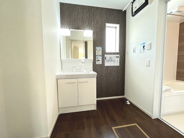 【洗面所】 | 糟屋郡篠栗町和田3丁目2期　1号棟（全2棟）【仲介手数料無料・0円】 | 現地写真。