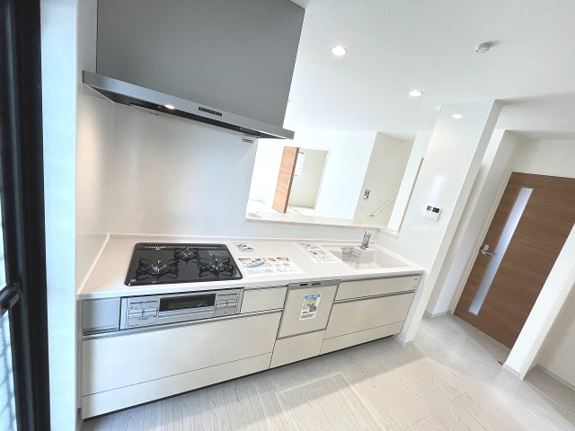 【キッチン】 | 糟屋郡篠栗町和田3丁目2期　2号棟（全2棟）【仲介手数料無料・0円】 | 現地写真。