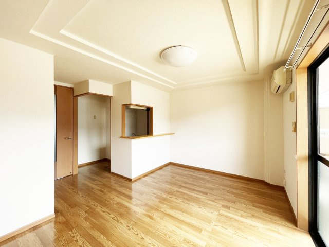 Comforce 橋本の居間・リビング