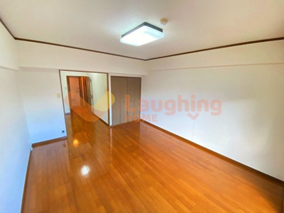 【居間・リビング】 | アザレアハイツ葉山 | ゆったりとした居間です