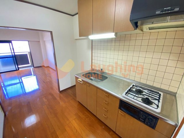 アザレアハイツ葉山のキッチン|きれいなキッチンです