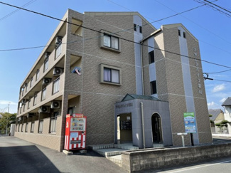 【外観】 | アザレアハイツ葉山 | 落ち着いた雰囲気の外観です