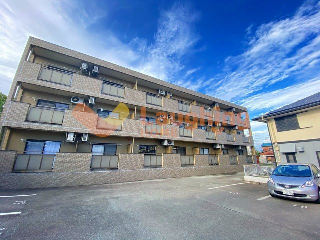 アザレアハイツ葉山の外観|おしゃれな外観です