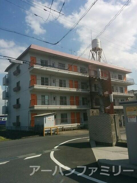 メゾン守山の外観