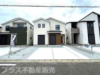 【外観】 | 完成しました。物件内部もご見学頂けます。プラス不動産販売にお任せ下さい。