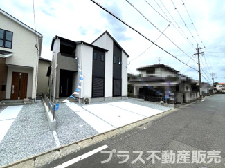 【外観】 | 現地写真。プラス不動産販売なら、現場の全ての棟をまとめてご見学頂けます。