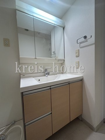 ミルフィーユの独立洗面台