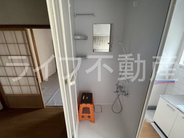 清波ハイツの浴室