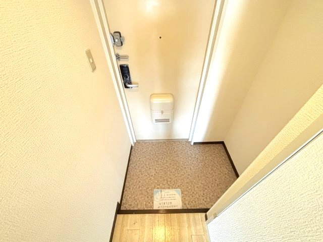スクエアメゾン阪南の玄関