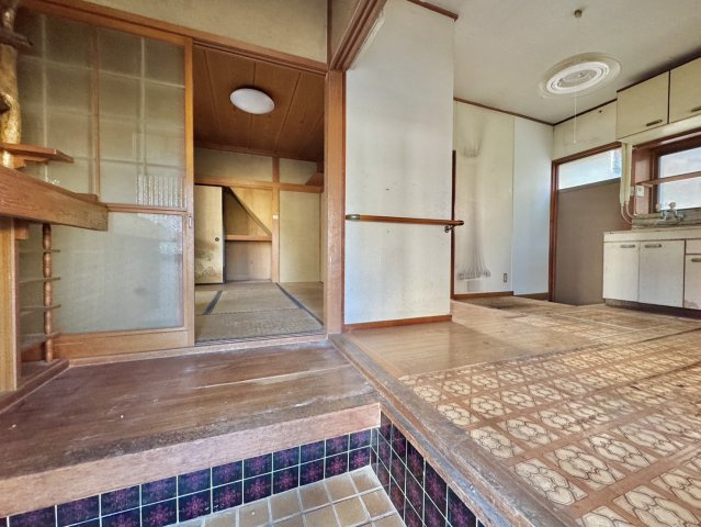 水戸市大串町中古戸建の玄関