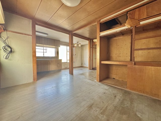 水戸市大串町中古戸建の洋室