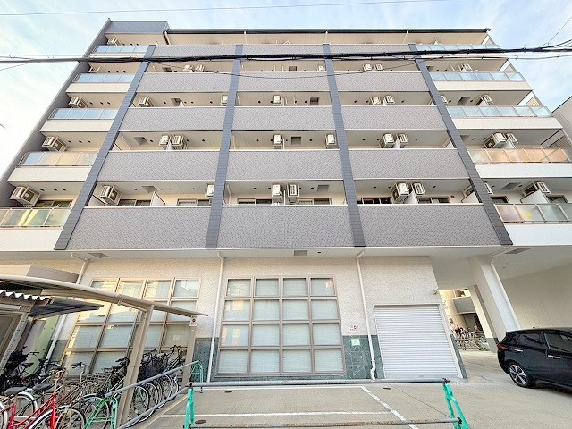 十三本町ウインズマンションⅡの外観