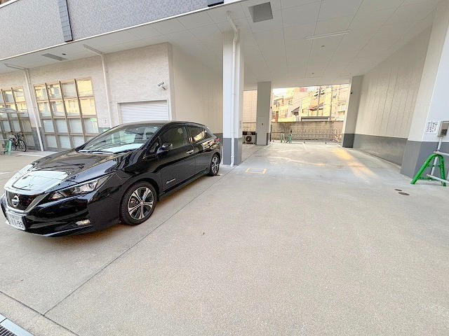 十三本町ウインズマンションⅡの駐車場