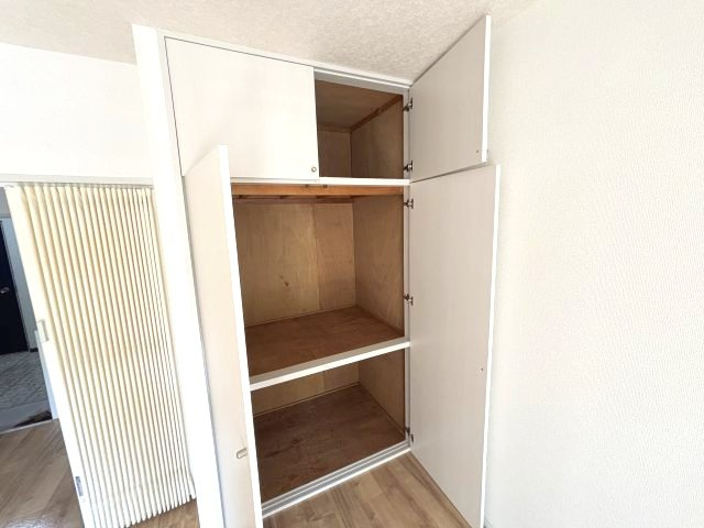 野村学生マンションの収納