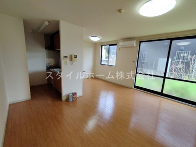 【居間・リビング】 | スクエアヴィレッジF