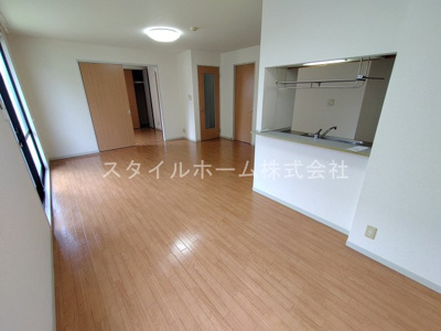 【居間・リビング】 | スクエアヴィレッジF