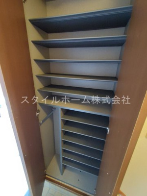 【玄関】 | スクエアヴィレッジE