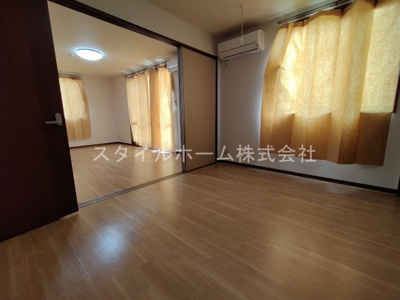 【居間・リビング】 | スクエアヴィレッジE