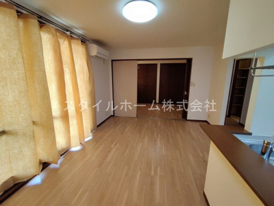 【居間・リビング】 | スクエアヴィレッジE