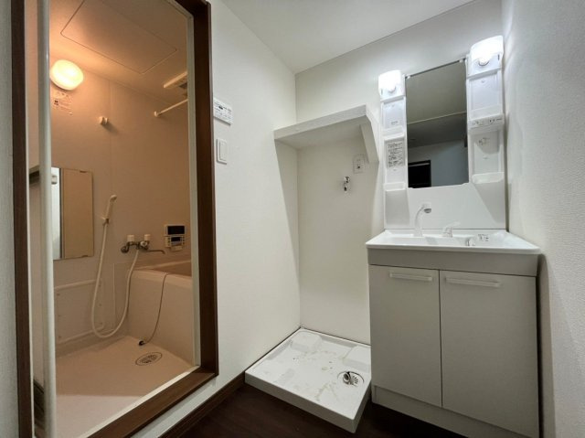 【洗面所】 | Maison de Hakozaki | 別号室の写真になります。現況優先。