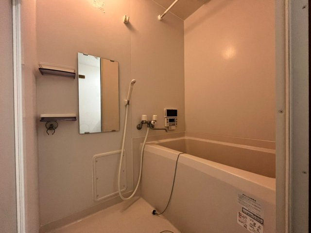 【浴室】 | Maison de Hakozaki | 別号室の写真になります。現況優先。