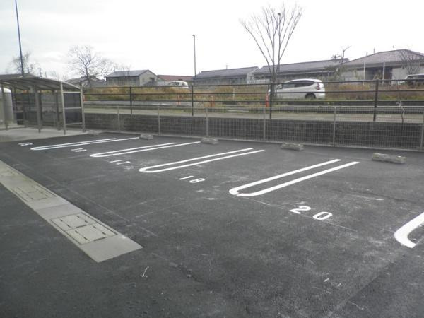 グランオッツイズモの駐車場