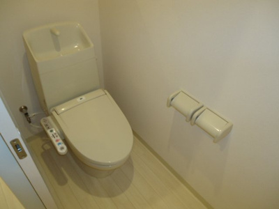 【トイレ】 | ル・ヴァン・リブレ | シャワー付トイレ