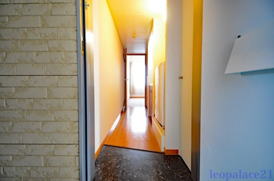 【玄関】 | レオパレスサンハイム嵐山 | 設備・使用は号室により異なる為、現況を優先致します。