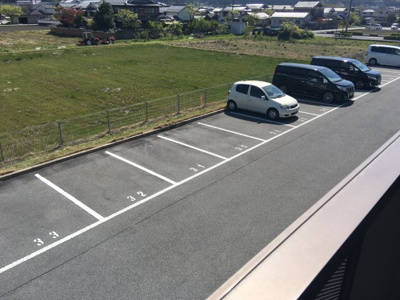 【駐車場】 | リビオンＢ棟 | 駐車場1台込み♪