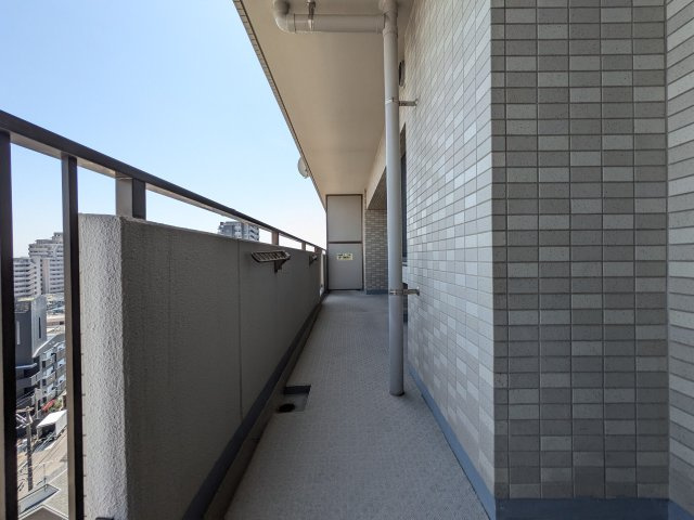 【バルコニー】