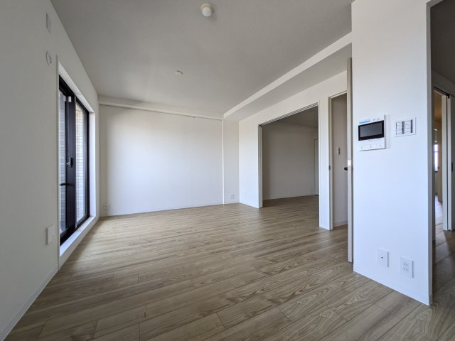 【居間・リビング】