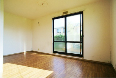 【内装】 | サンビレッジ梅満C | 内装は落ち着いています