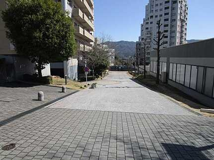 A CITYヒルズアリーナIII番館の周辺
