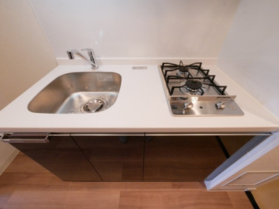 【キッチン】 | プレサンス大阪福島シエル | コンパクトなキッチンで掃除もラクラク