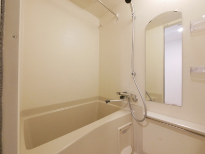 【浴室】 | プレサンス大阪福島シエル | 落ち着いた空間のお風呂です