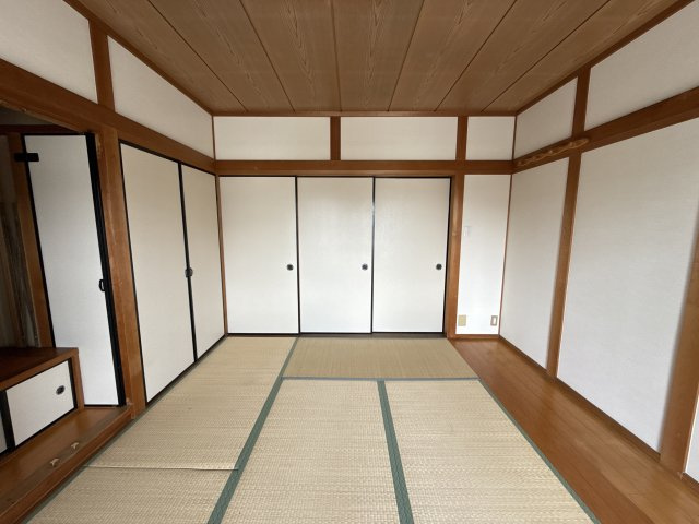 英賀春日町KKハウスの寝室