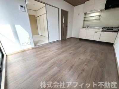 【居間・リビング】 | セジュール渡邊D棟