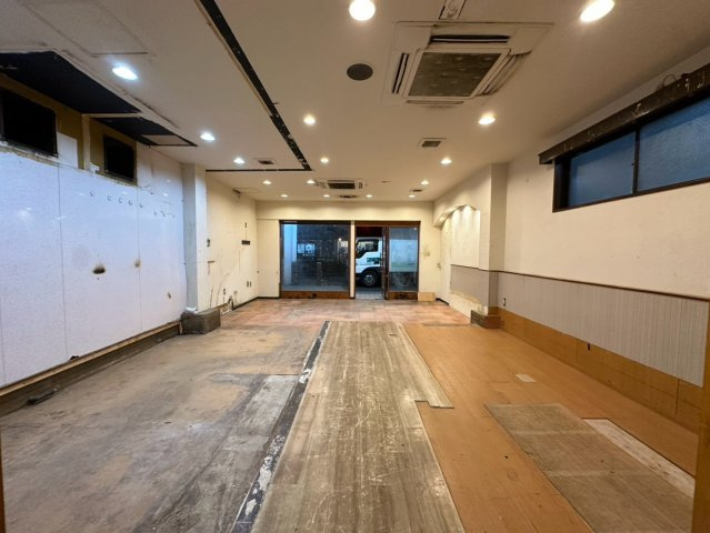 栄マンションの内装
