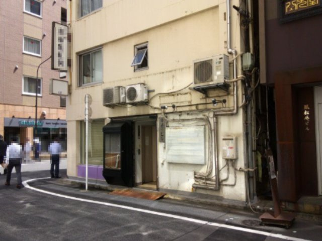 中央区京橋２丁目の店舗事務所