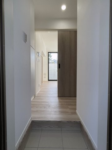 プライムテラス高柳の玄関|シンプルで使いやすい玄関です