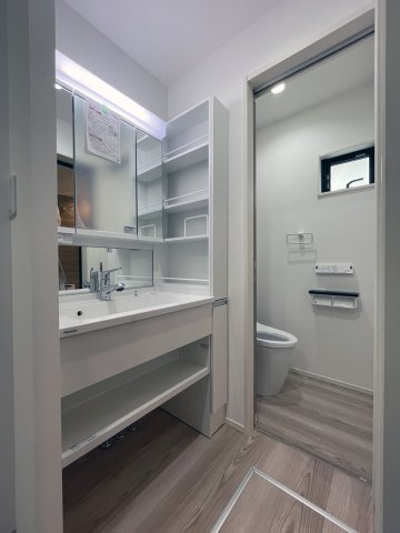 プライムテラス高柳の独立洗面台|朝の身支度には欠かせない独立洗面化粧台