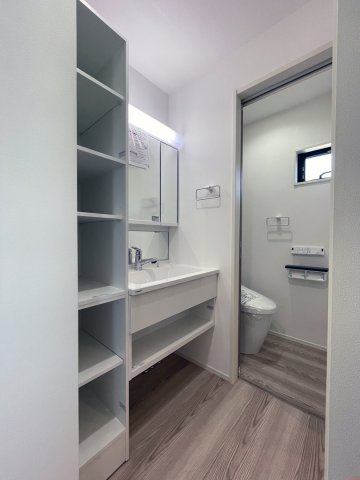 プライムテラス高柳の独立洗面台|独立洗面化粧台付き