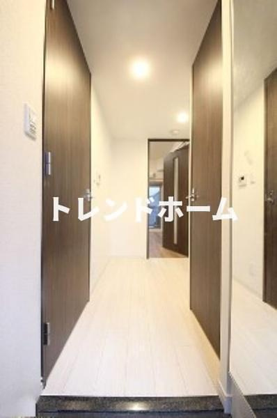 プレサンス梅田の玄関|選べる家電プランあり！！