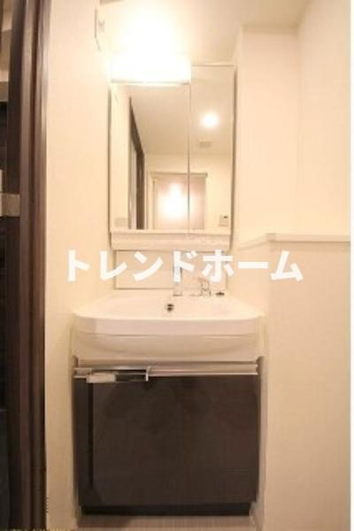 プレサンス梅田の独立洗面台|選べる家電プランあり！！