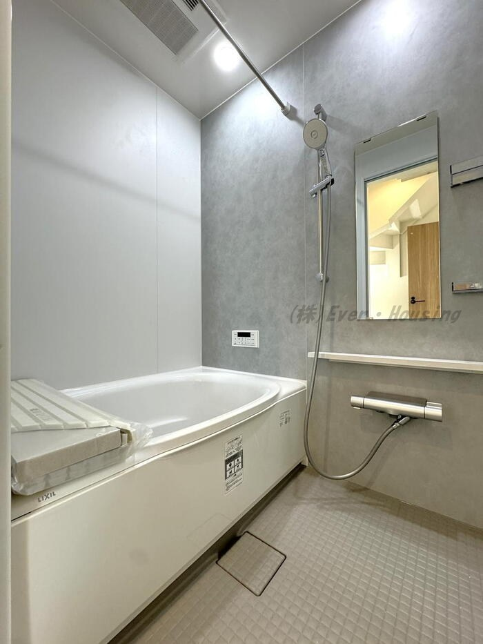 西東京市中町４丁目　新築住宅　全２棟の浴室